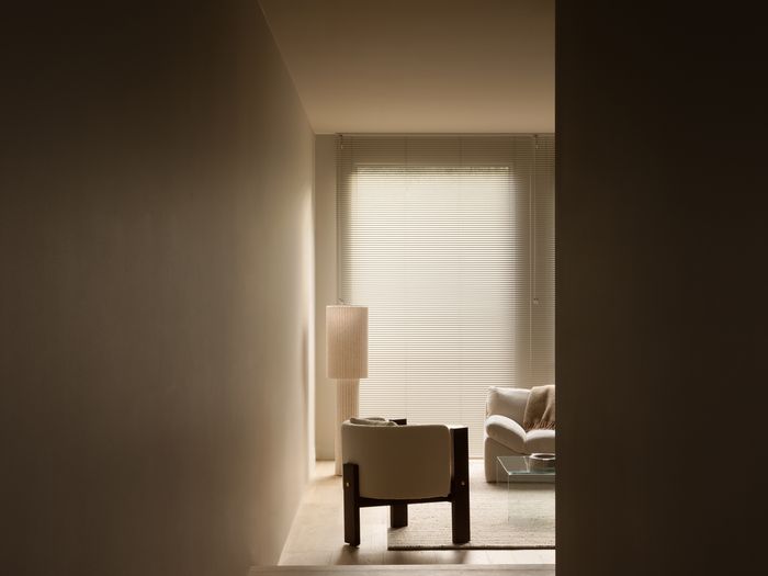 Main living room — view 3