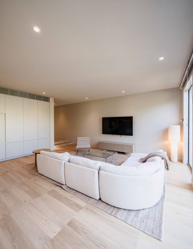 Living room 1 — view 3