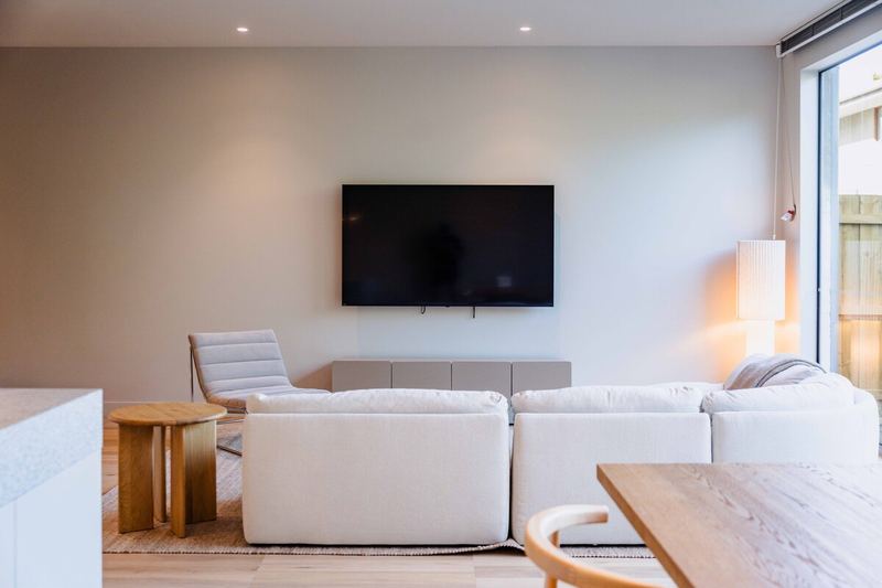 Living room 1 — view 7