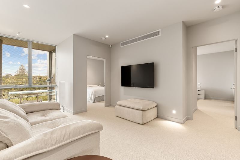 Living room 2 — view 1